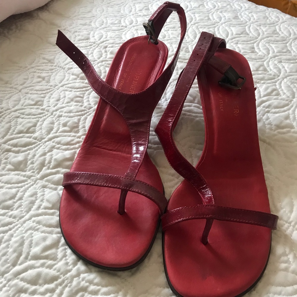 Donald Pilner Red Sandals Size 7.5